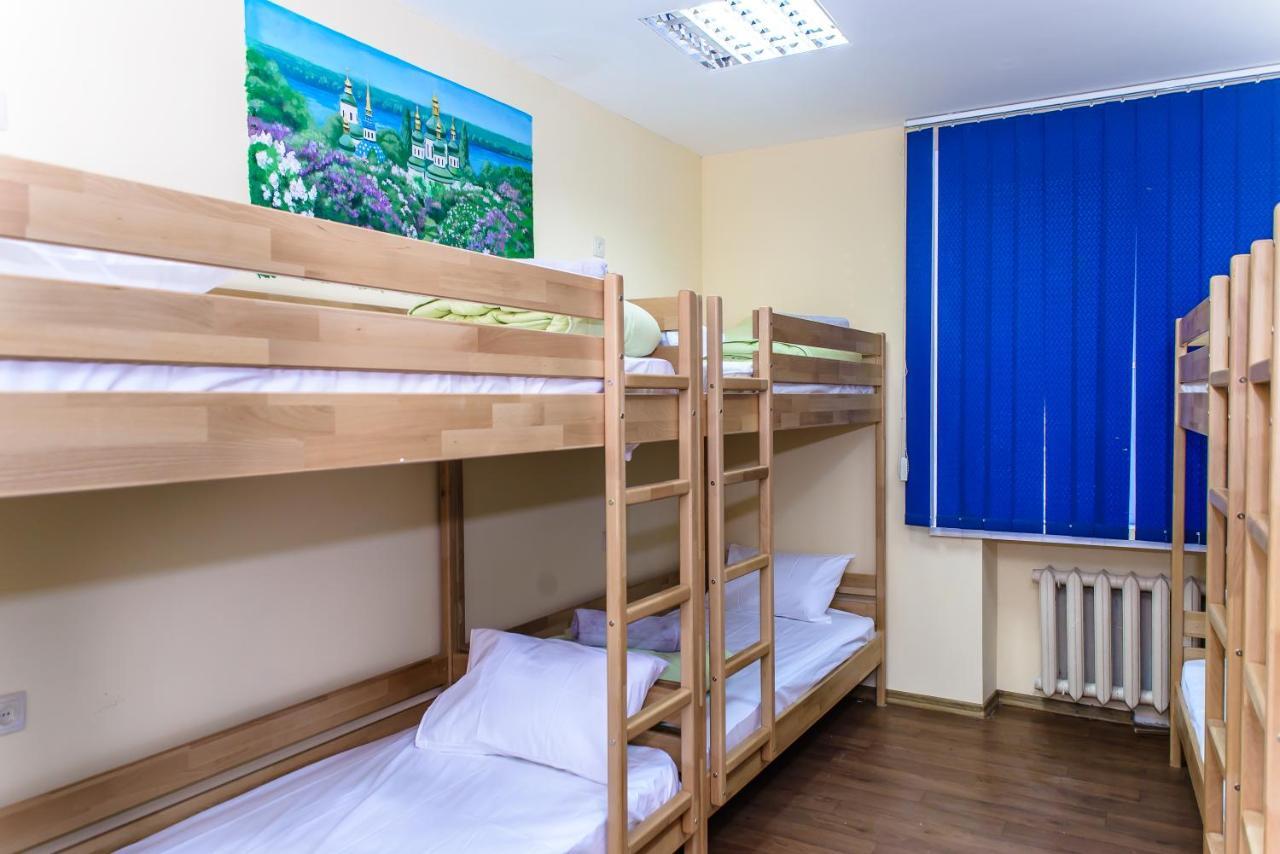 Botanic Globus Hostel Киев Экстерьер фото