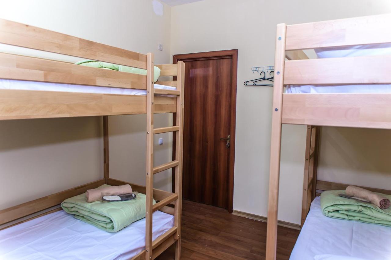 Botanic Globus Hostel Киев Экстерьер фото