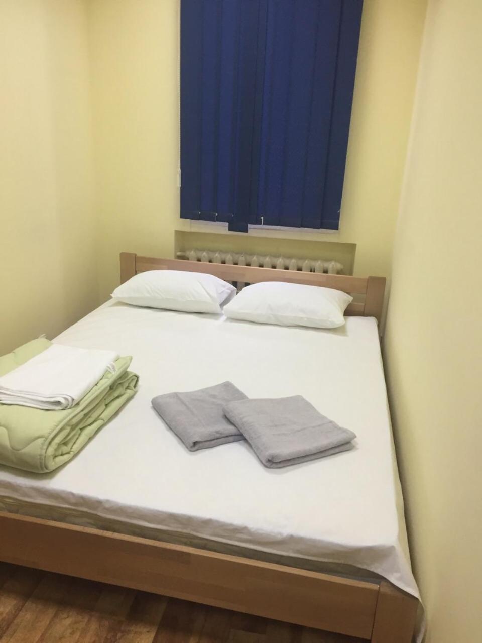 Botanic Globus Hostel Киев Экстерьер фото