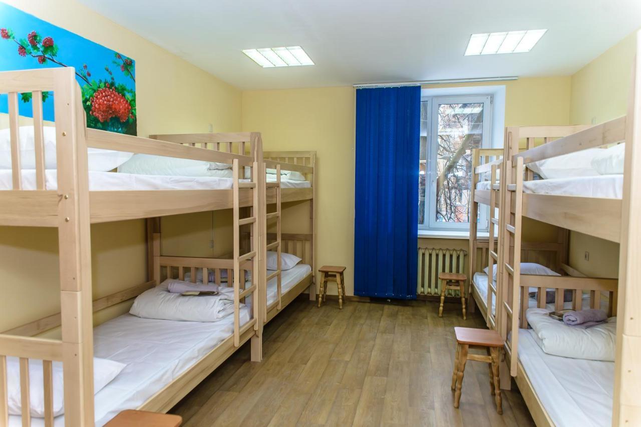 Botanic Globus Hostel Киев Экстерьер фото